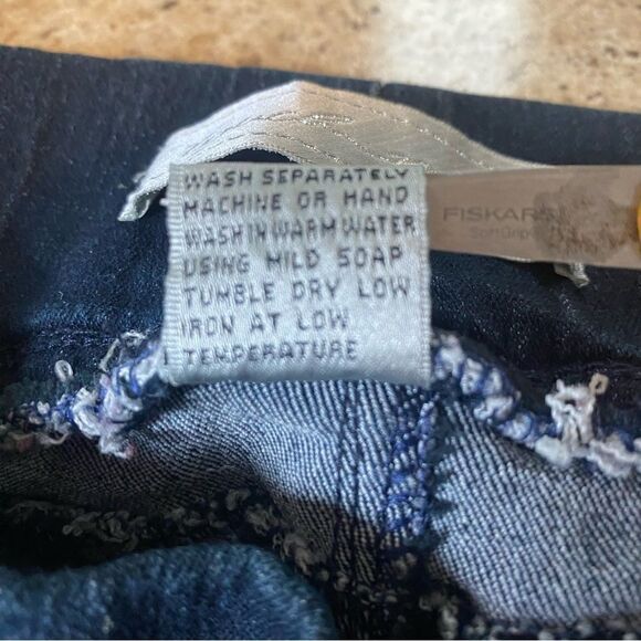 Touch Me Pull On Skinny Jeans Size Large - Picture 5 of 11